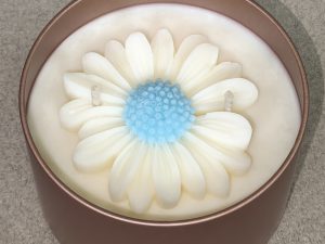 Bougie marguerite - fleur de coton