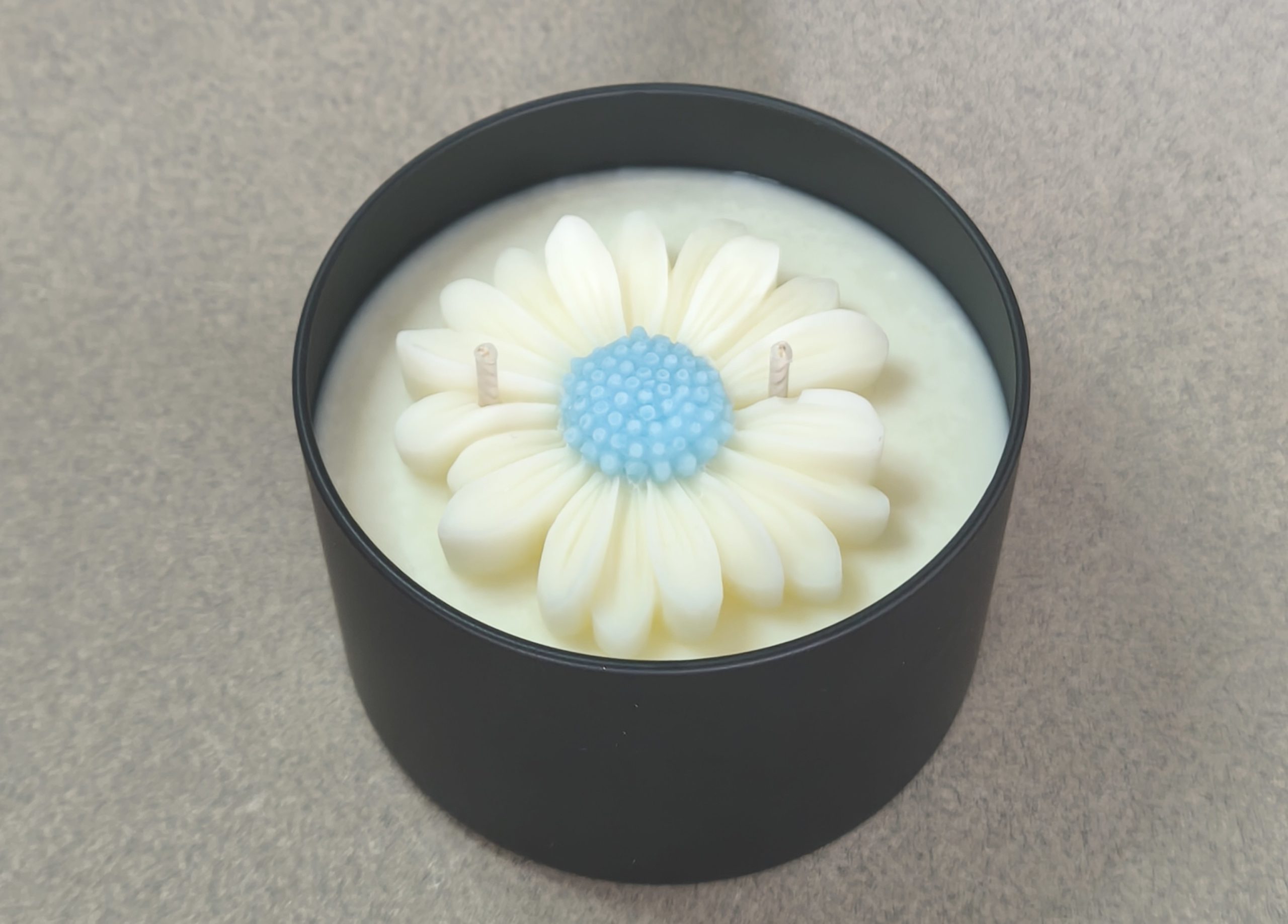 Bougie marguerite - fleur de coton – Image 5