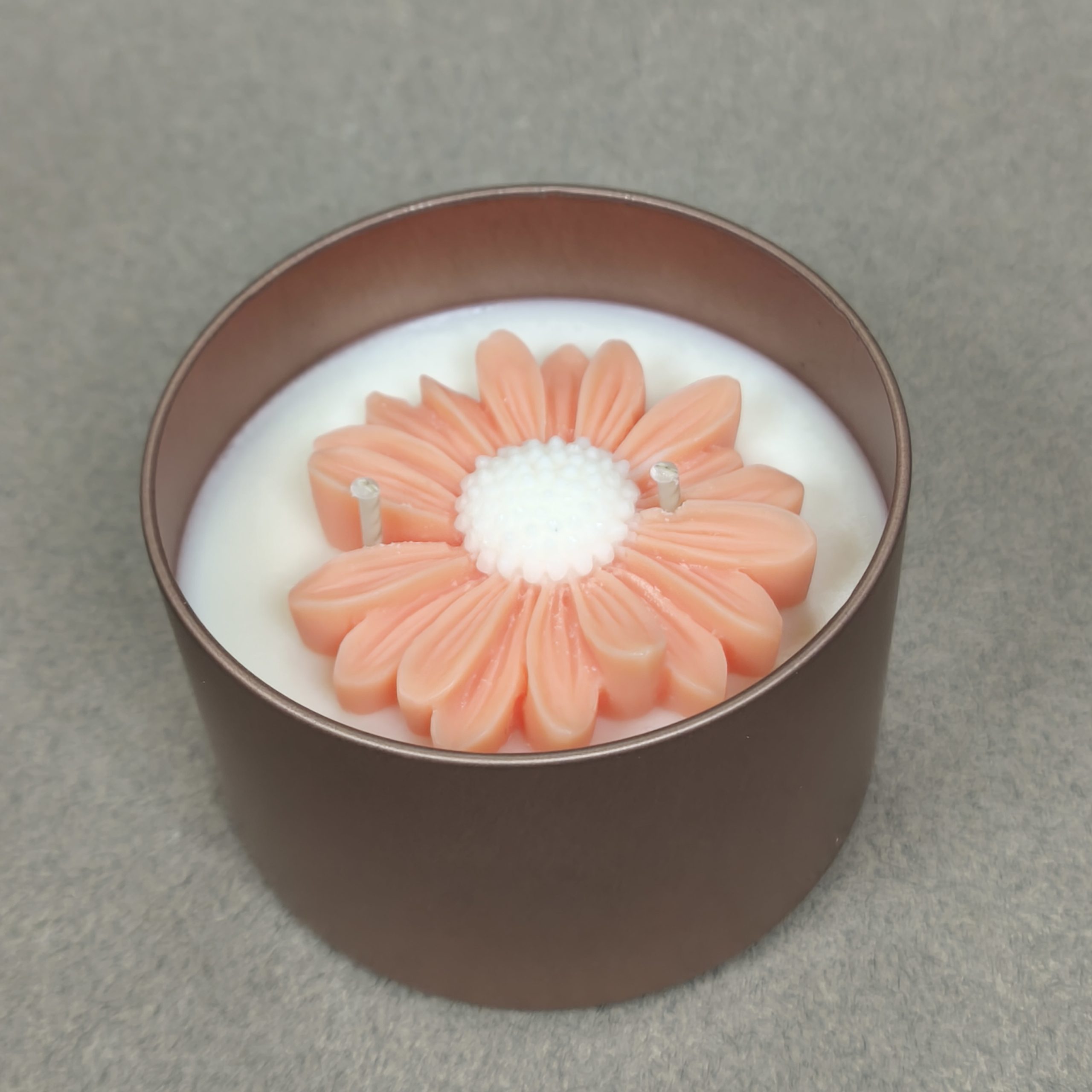 Bougie marguerite - clementine monoï